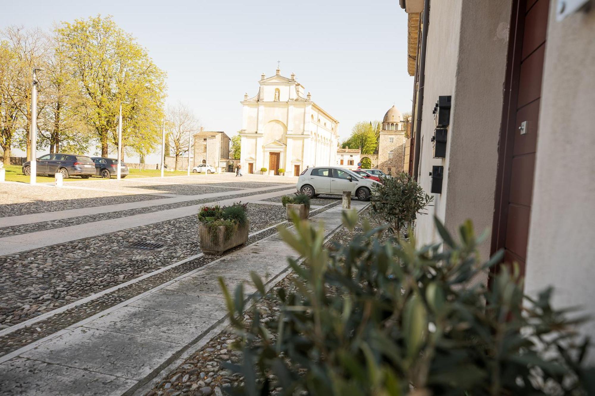 Bed and Breakfast Relais La Rocca Solferino Exterior foto